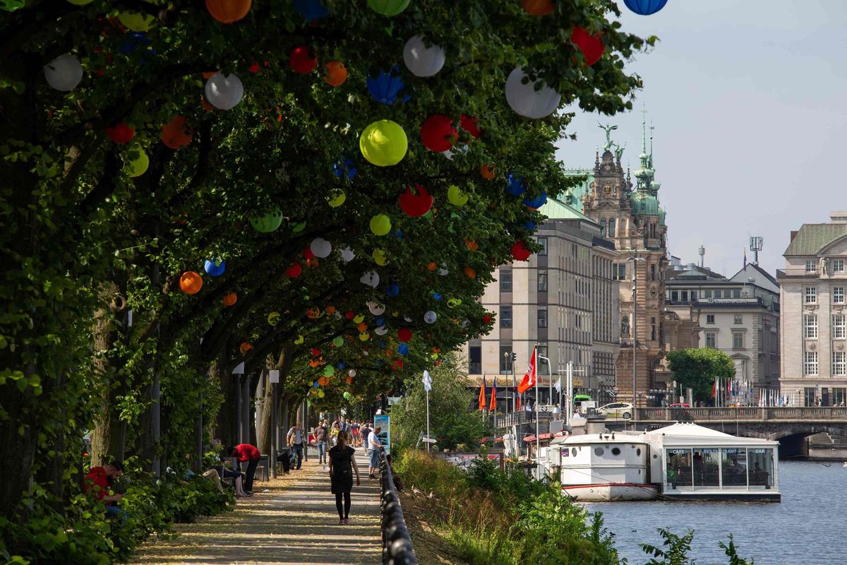Sommergärten: Hamburgs City wird bunt
