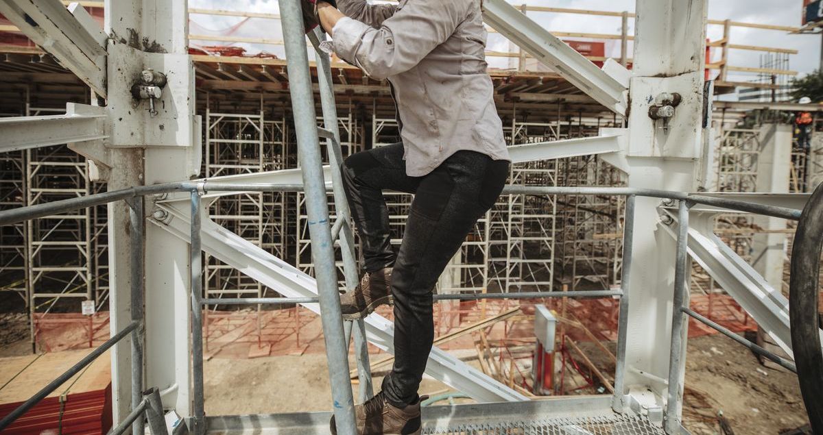 Foto: Carhartt bringt Leggings für harte Arbeit.