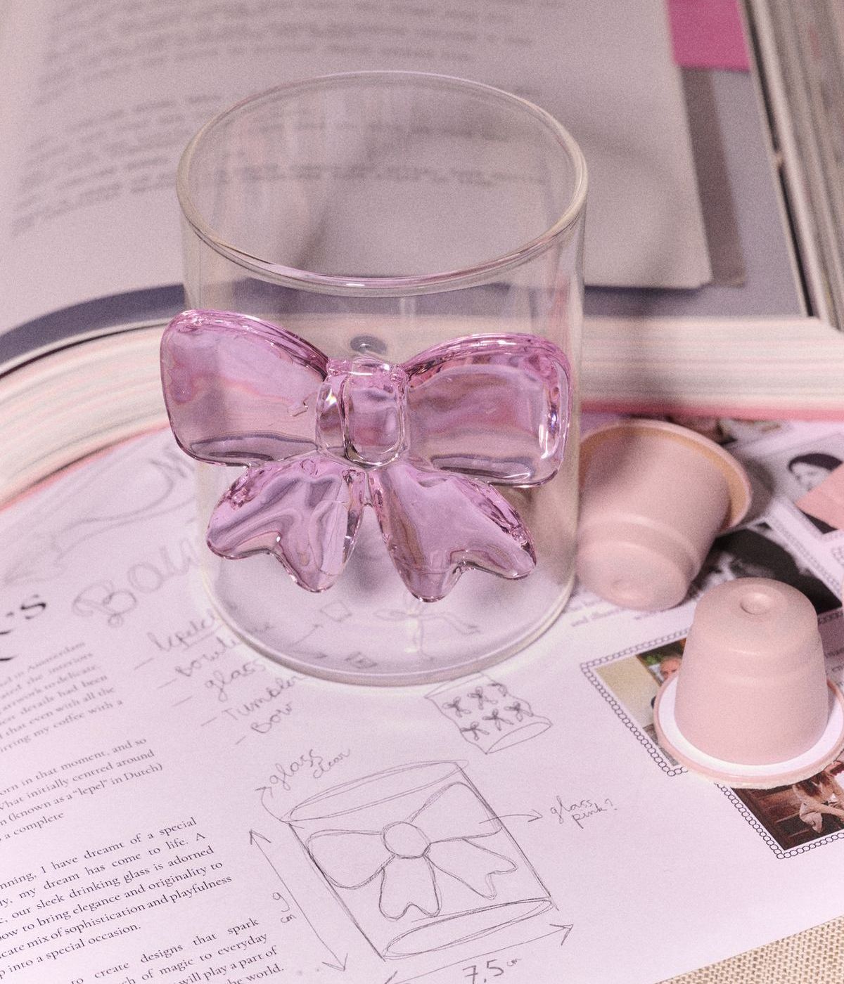 Foto: Lepelclub Bow Glass Tumbler.